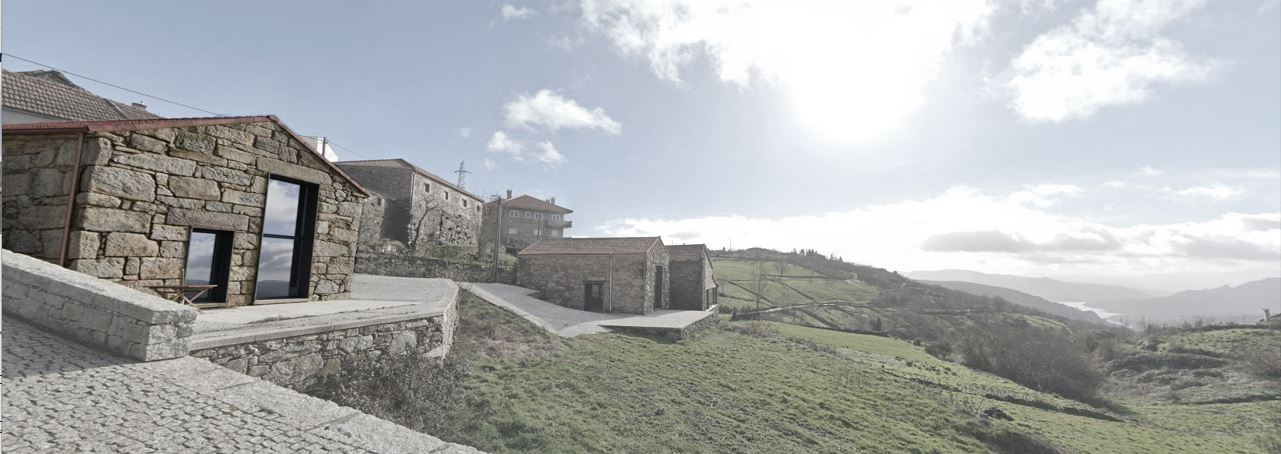 imagen de casa de piedra en entorno rural
